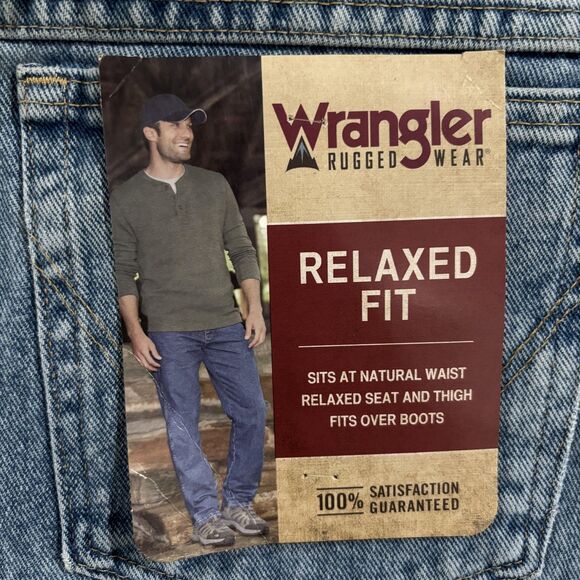 Wrangler Jeans Mens 38x32 Relaxed Fit Straight Leg Denim Rugged Wear NWT - Picture 11 of 13